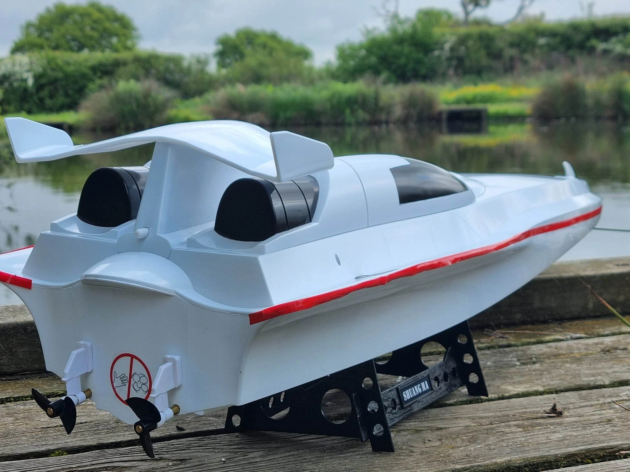 Syma 28 Atlantic Yacht RC Boat Fast Racing Fun on Water
